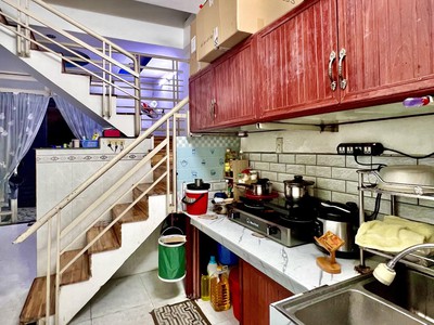 Bán nhà hẻm 748 thoáng, gần sông, diện tích 32m2, giá chỉ từ 2 tỷ 2