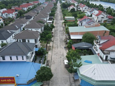 NHÀ MỸ PHƯỚC 3 ngang 5 dài 30 xây 1 trệt 1 Lầu 3PTrọ 5x30 Giá chỉ 1 tỷ   Sổ hồng riêng 1