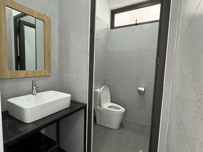Nhà 2 Tầng 2 Mặt Tiền Kiệt Trần Phú Thông Ra Đào Tấn Gía Chỉ 2 Tỷ 3XX 2