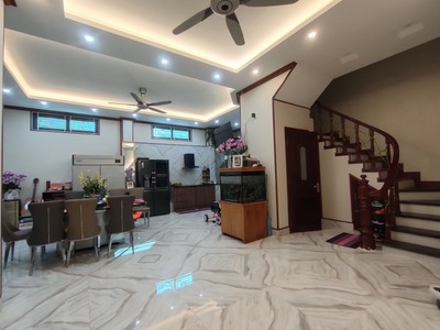 Biệt thự đội nhân 150m 4 tầng mt8,2m giá chỉ 36 tỷ 1