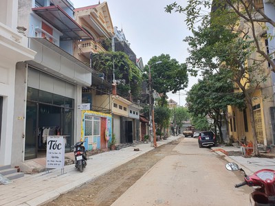 Bán nhà 3 tầng tại Liên Bảo, Vĩnh yên, Vĩnh Phúc. DT 91.5m2 Giá 4,2 tỷ 2