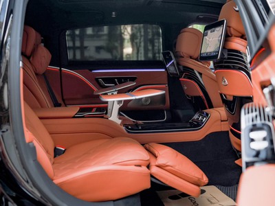 Mercedes-Maybach S450 Model 2023 Odo: 3.333 miles. 6