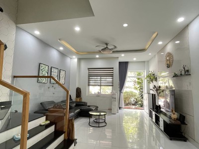 Bán nhà mới xây bình chuẩn,thuận an,900 triệu nhận nhà 1