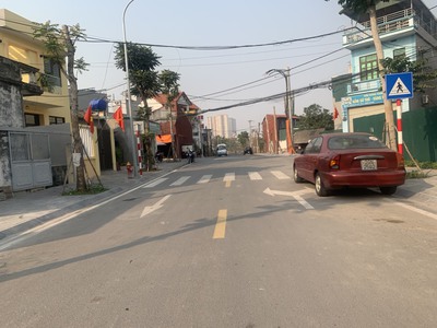 Chỉ 6,5 tỷ 70m đất đấu giá Cự Khối hướng Nam đường 13m, gần công viên hồ rộng 13ha 2