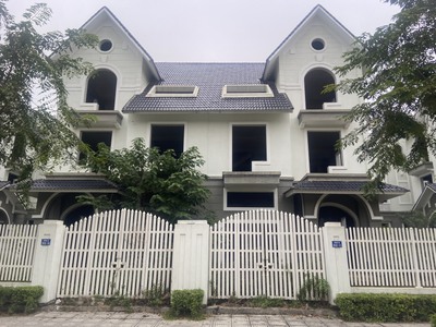 08.6226.5595 Duy nhất căn BTSL 240m2 hướng mát view thoáng giá 18.6 tỷ tại khu B Geleximco 3