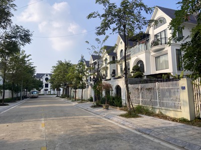 08.6226.5595 Duy nhất căn BTSL 240m2 hướng mát view thoáng giá 18.6 tỷ tại khu B Geleximco 1