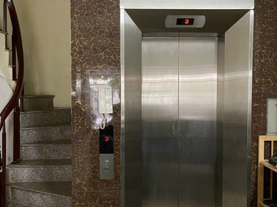 Đấu giá kiến hưng, hà đông, phân lô vỉa hè, 6 tầng, thang máy 1