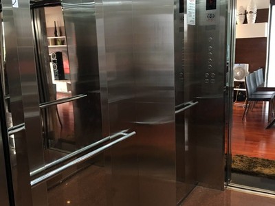 Bán biệt thự sân vườn 262 nguyễn huy tưởng 134m2x5 tầng thang máy, vỉa hè, ô tô tránh, đỗ vòng 4