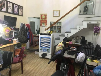 Nhà mặt tiền núi thành kinh doanh cực ngon 2 tầng, 4.x tỷ 0