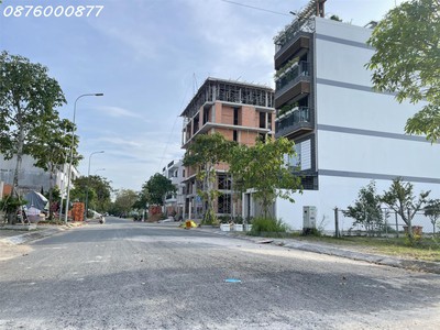 Bán miếng đất lê văn lương nhà bè. lô góc 2mt đường 16m, liền kề ch dịch vụ 100 phòng, thông đào sư 2