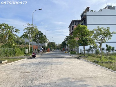 Bán miếng đất lê văn lương nhà bè. lô góc 2mt đường 16m, liền kề ch dịch vụ 100 phòng, thông đào sư 4