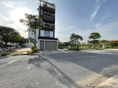 Bán miếng đất lê văn lương nhà bè. lô góc 2mt đường 16m, liền kề ch dịch vụ 100 phòng, thông đào sư 1