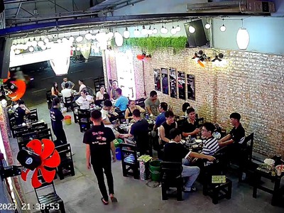 Sang nhượng quán nhậu 42 đống đa - vỉa hè rộng rãi , chổ để xe thoải mái 2