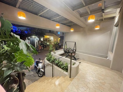 Sang gấp mặt bằng cửa hàng đẹp địa chỉ: nguyễn bá huân - thảo điền - quận 2 - hcm 0