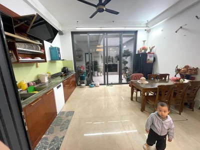 Bán lk   nam thắng, phùng khoang ,n. từ liêm, hn.dt 99m x 5t. mt 5m, hoàn thiện. giá 16tỷ.lh: 1