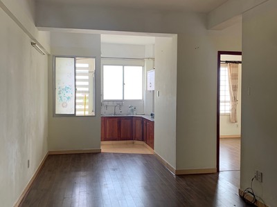 Cần bán căn hộ Bông Sao, Phường 5, Quận 8 : -	Diện tích :58,6m2 Pháp lí: sổ hồng riêng -	 2 phòng 1