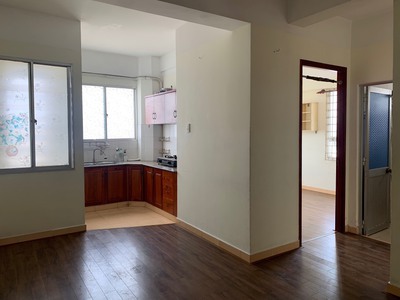 Cần bán căn hộ Bông Sao, Phường 5, Quận 8 : -	Diện tích :58,6m2 Pháp lí: sổ hồng riêng -	 2 phòng 2