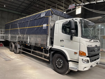 Xe tải Hino 15 tấn được nhiều khách hàng tin tưởng lựa chọn bởi chất lượng vượt trội 2