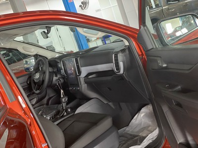 Mua xe Trúng vàng 100 - Ranger XLS AT Giảm thuế trước bạ kèm ưu đãi tốt nhất 6