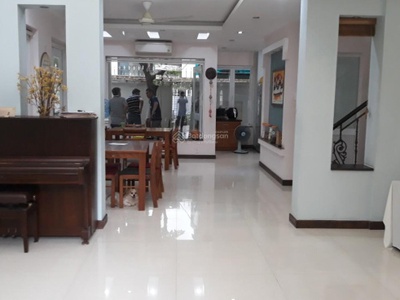 Cho thuê biệt thự 3 tầng tứ hiệp thanh trì đầy đủ tiện nghi. 0