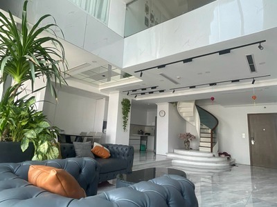 Bán gấp căn duplex tòa ecogreen nguyễn xiển dt: 186m2 4pn full nội thất đẹp giá chỉ nhỉnh 6 tỷ 0