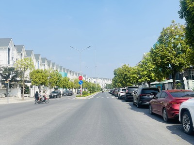 Cần cho thuê căn biệt thự liền kề - giá 19tr/tháng 1