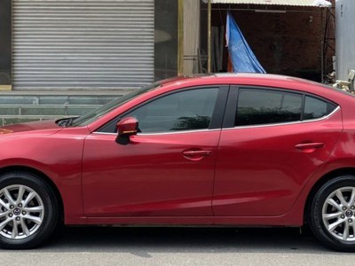 Cần bán Mazda 3 1.5 AT - Màu đỏ pha lê 2