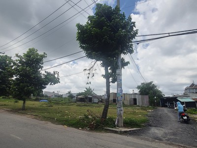 Bán đất Xuân Thới Thượng HM, 893m2 ngang 24m, căn góc 2 mặt tiền, giá 23 tỷ TL 0