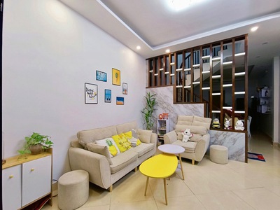 Nhà đẹp phố nguyễn đức cảnh - gần hồ đền lừ - ô tô đỗ cổng - dt40m2x5t giá 4,5 tỷ 1