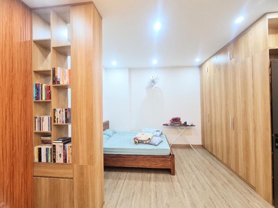 Nhà đẹp phố kim đồng - gần hồ - gần bến xe - ô tô đỗ cổng - dt 38m2x5t giá 4,6 tỷ 4