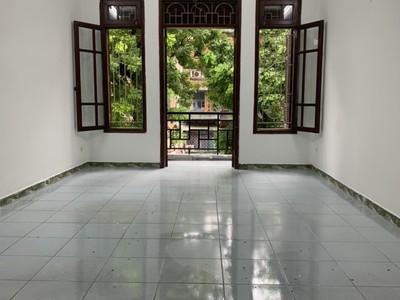 Cho thuê nguyên nhà  mặt phố trương định,  hai bà trưng 0