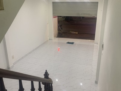 Cho thuê nguyên nhà  mặt phố trương định,  hai bà trưng 2