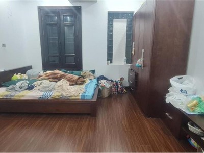 Chính chủ nhờ tìm người thuê toàn bộ nhà kinh doanh mặt phố ngã tư sở, quận đống đa 0