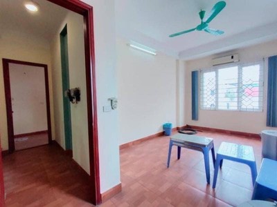 Chính chủ nhờ tìm người thuê toàn bộ nhà kinh doanh mặt phố ngã tư sở, quận đống đa 2