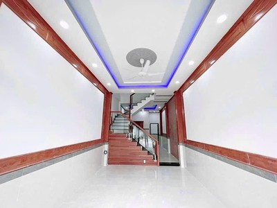Nhà lầu trung tâm biên hoà, sân oto, đường oto chỉ 3 tỷ 1