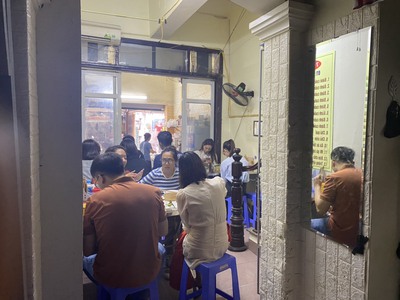 Sang quán gấp cửa hàng tại phường dịch vọng , phố dịch vọng, cầu giấy ,hà nội 0