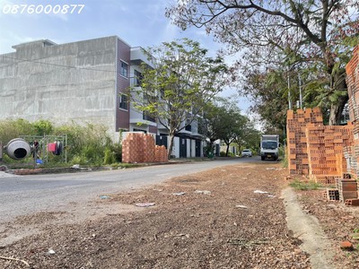 Ngộp bank bán gấp lô đất lê văn lương nhà bè.dt 7x20 giá 5x triệu/ m2.đối diện dãy nhà phố đang bán 2