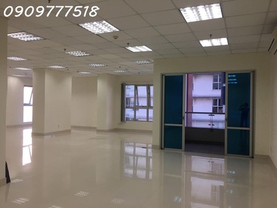 Chính chủ cho thuê văn phòng tại toà nhà the everrich có vị trí thuận lợi ngay góc đường 3/2 và lê 2