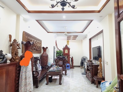 Bán nhà phố phương mai, đống đa: 40m2, mặt tiền 4m, 4 ngủ, ngõ thông, ô tô vào nhà, 7.999 tỷ. 0
