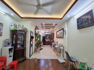 Bán nhà phố phương mai, đống đa: 40m2, mặt tiền 4m, 4 ngủ, ngõ thông, ô tô vào nhà, 7.999 tỷ. 1