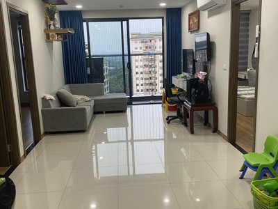 Căn hộ 2 ngủ 2 vs giá 2.3 tỷ bao phí  tòa rose town 79 ngọc hồi . full đồ tầng trung. sổ hồng .lh 0