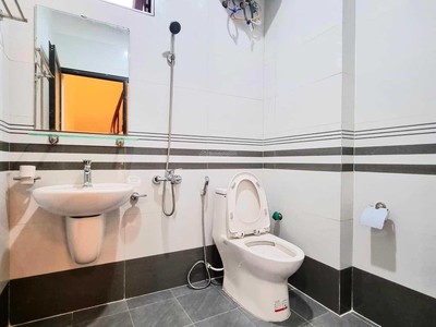 Chính chủ cần bán gấp  nhà riêng tại số 6 ngách 11 ngõ 131 phố phượng trì, đan phượng, hà nội. 4