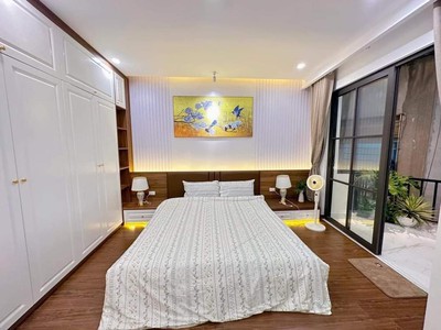 Nhà mới dt 35m, nhà 4 tầng, mt 4m, giá 11 triệu. 0