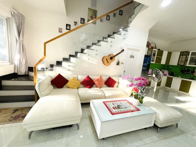 Nhà cho thuê nguyên căn - mege village - 100m2 - 3 tầng - 4 pn - 14tr.tháng 2