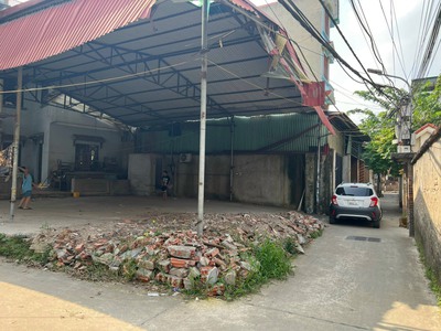 Duy nhất lô góc đường ô tô tại phù khê sát tỉnh lộ 271 giá chỉ nhỉnh 800 0