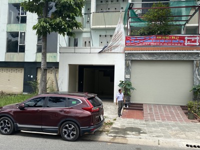 Cần bán nhà đường MPTV, khu dân cư đông đúc, thuận tiện KD 4