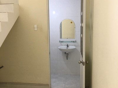 Cần bán nhà đường MPTV, khu dân cư đông đúc, thuận tiện KD 2