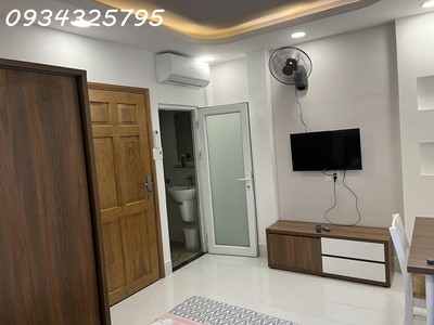 Bán nhà hxh 1/ lê văn duyệt, p1, dt 4.5x10m, 3 lầu, 4pn, 5wc, 7.4 tỷ tl 4