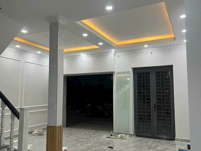 Rẻ, cực rẻ, siêu rẻ, nhà lầu, sân oto p. tân phong 2 tỷ hơn 1