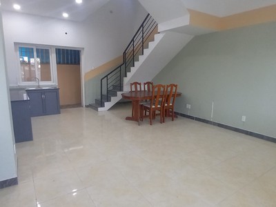 Cho thuê nhà nguyên căn khu khang điền, quận 9, trống suốt, tiện ở và làm văn phòng, giá hạt dẻ 11 1